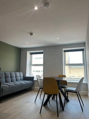 Central One Bedroom Apt